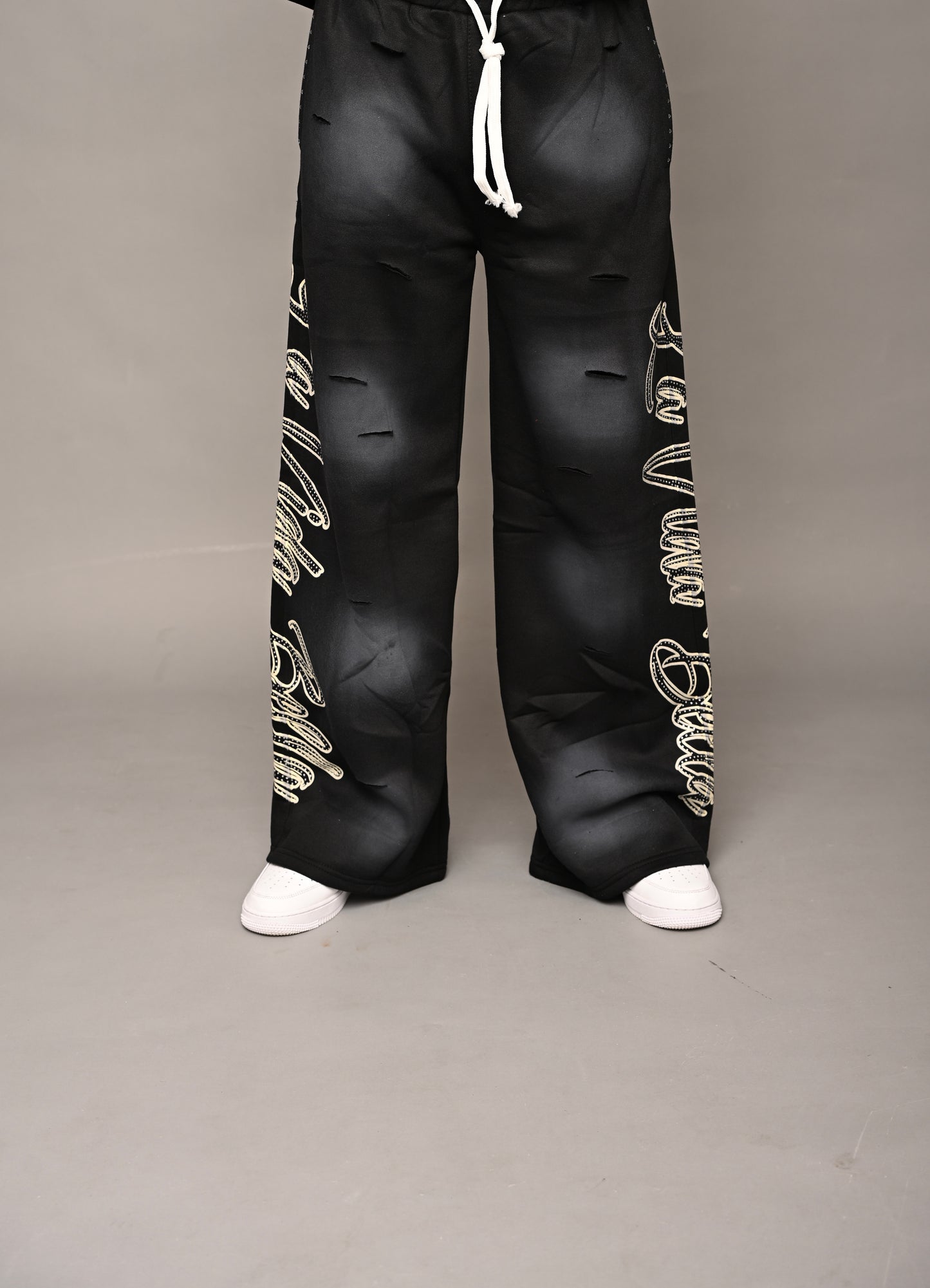 “La Vida Bella Heartless Oversized Pants”