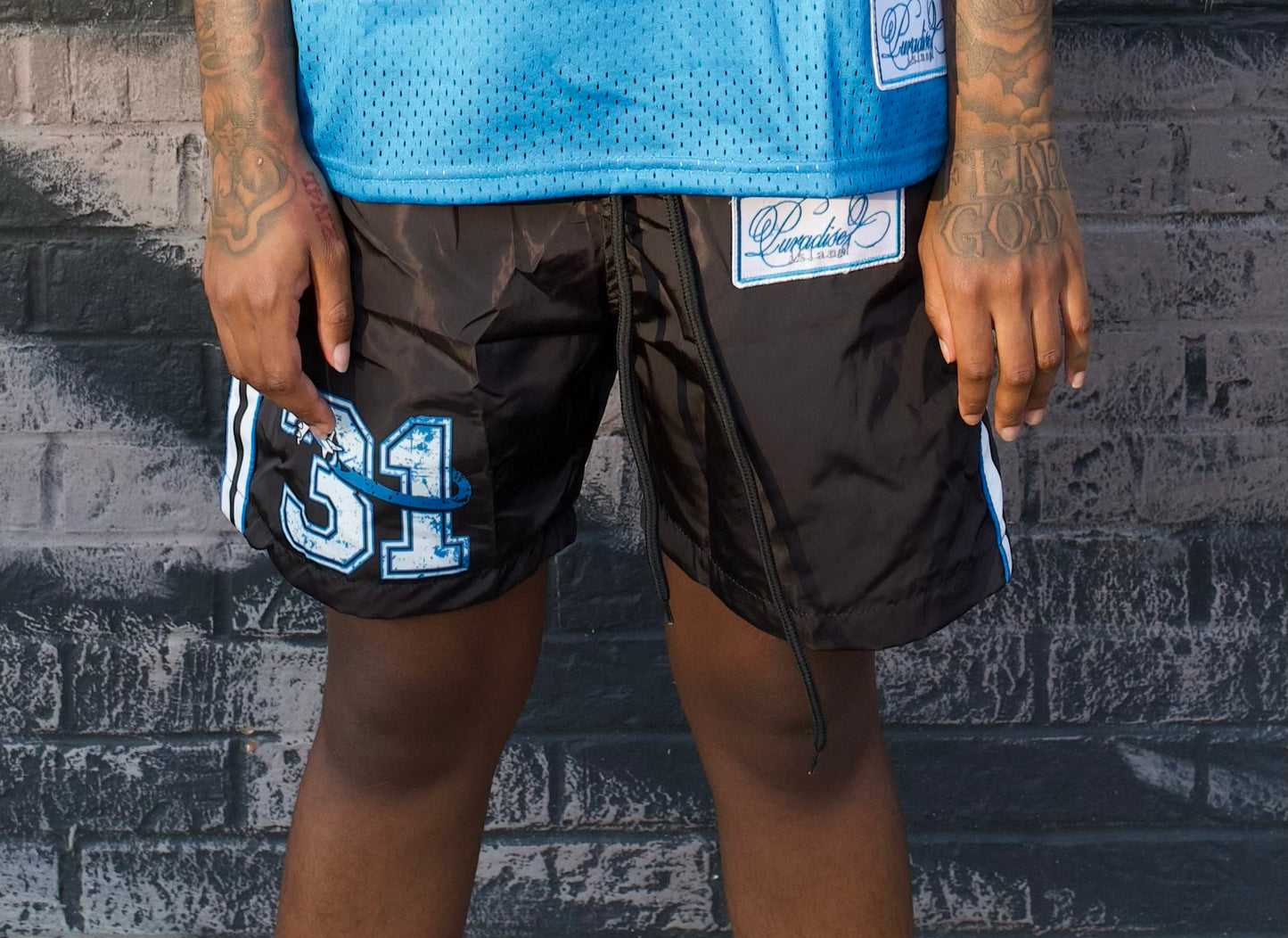 PuraDise Island Shorts