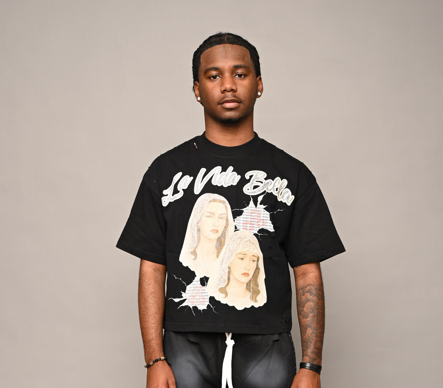 “La Vida Bella Heartless Cropped Shirts”